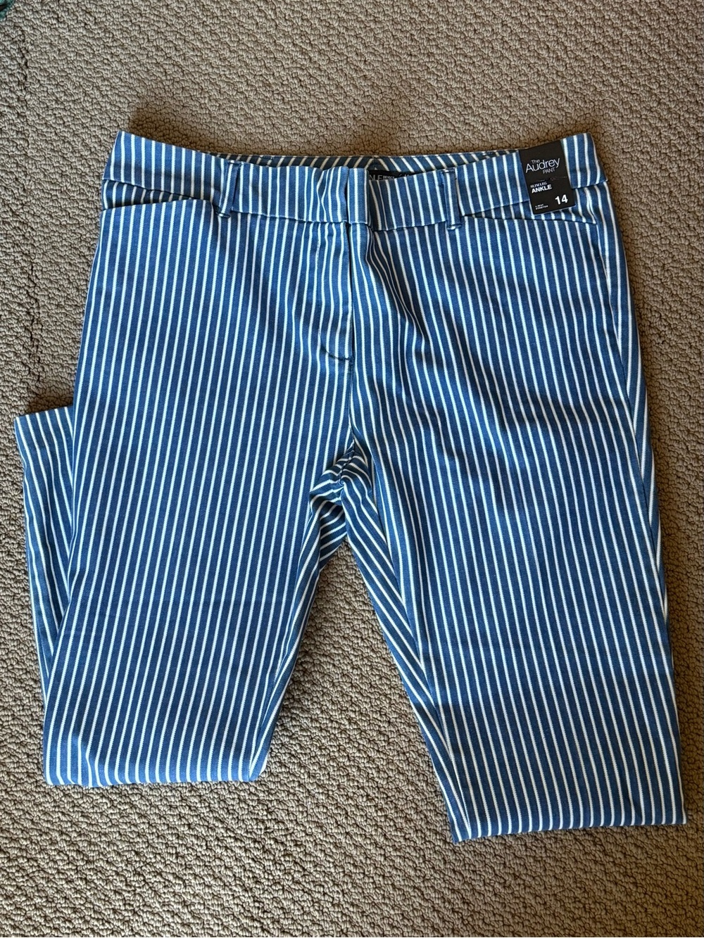 Ny and co Audrey Navy and White Vertical Stripe Ankle Pants size 14